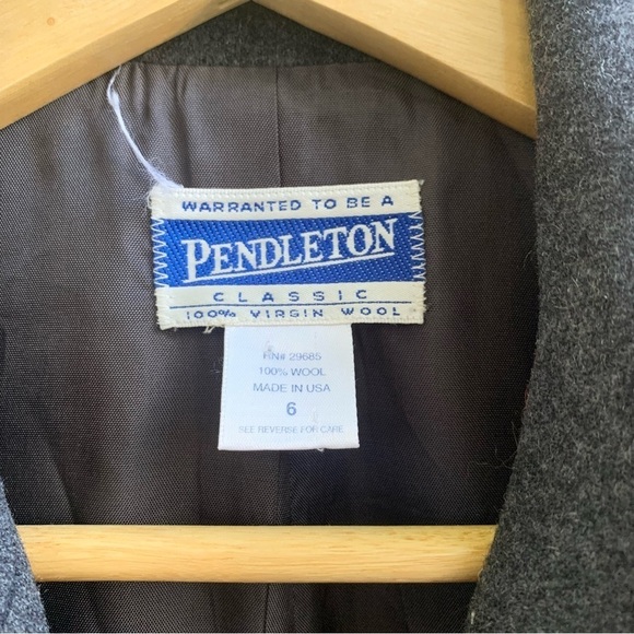 Vintage Pendleton 100% Virgin Wool Coat, Double Breasted Peacoat, Winter Jacket - Picture 2 of 15